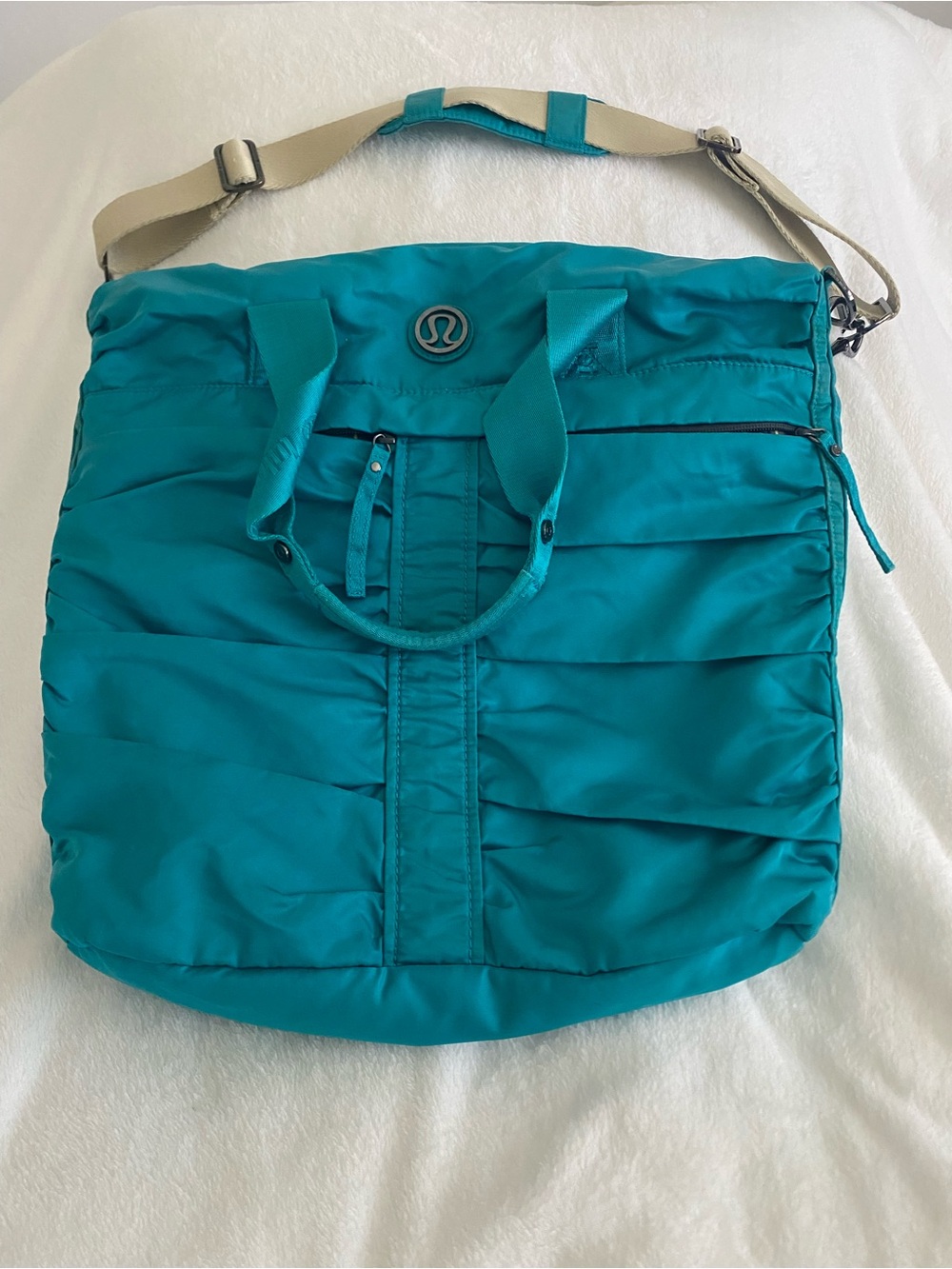 Lululemon Fast in Flight Teal Quilted Puffer Tote with Adjustable Strap